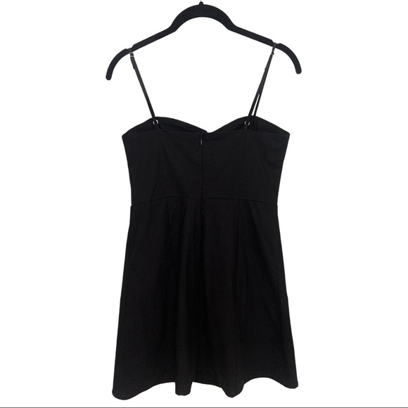 Sleeveless Lace Up Chest Mini Dress - Picture 2 of 4